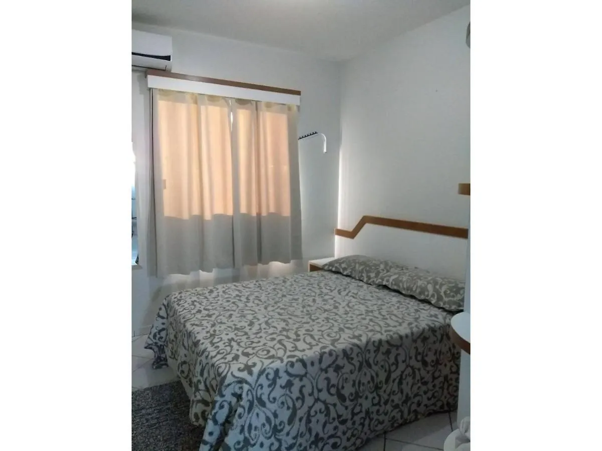 Ed. Ana Paula - Apartamentos Com 1 Dormitorio Bombinhas Brazil